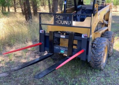 Sturdy Log Grabber for forestry and lumberyard use